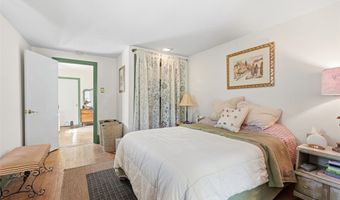 70 Holt St, Airville, PA 15203