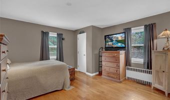 336 Richmond Ave, Amityville, NY 11701