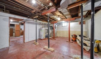 135 Greenly St, Adrian, MI 49221