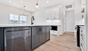 28 Kirkcolm Dr, Bella Vista, AR 72715