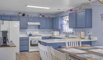 78 Dolphin Cir E, Bayville, NJ 08721
