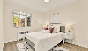 10419 MONTROSE Ave 302, Bethesda, MD 20814
