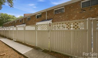 1215 Green Oaks Ln I, Charlotte, NC 28205