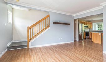 1017 Bluestem Ln, Ann Arbor, MI 48103