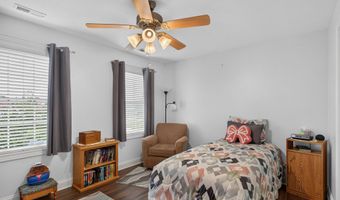 2421 Yorkshire Cir, Ames, IA 50010