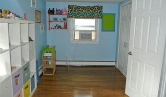 4 Eden Park Dr, Cranston, RI 02910