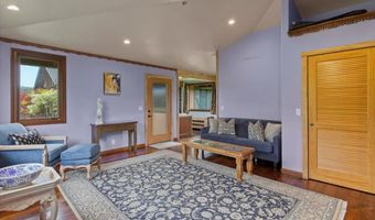 630 E Kuiaha Rd, Haiku, HI 96708