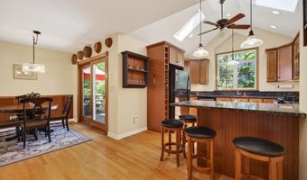 8 Liberty Rdg, Clinton, CT 06413