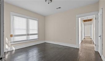 2242 NOBLE St, Alexandria, LA 71301