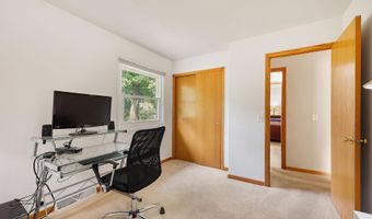 5406 Big Bow Rd, Fitchburg, WI 53711