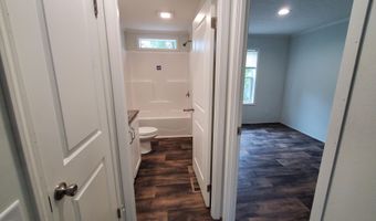 70 Shepherd Dr, Bangor, ME 04401