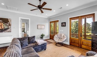 4063 Blue Jay St, Bay St. Louis, MS 39520