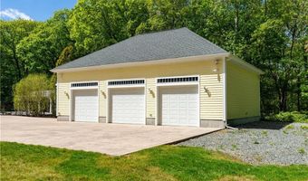15 Justin Rd, East Greenwich, RI 02818