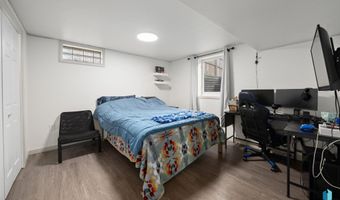 121 S 5th Ave, Brandon, SD 57005