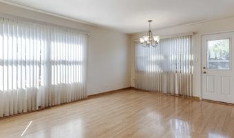 317 E VALLEY Ln, Arlington Heights, IL 60004
