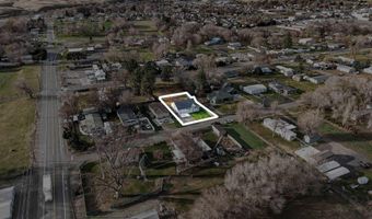 307 6th St, Benton City, WA 99320