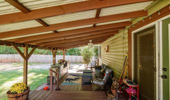 8010 Lakeside Dr, Appling, GA 30802