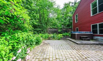 21 Holbrook Rd, Bedford, NH 03110