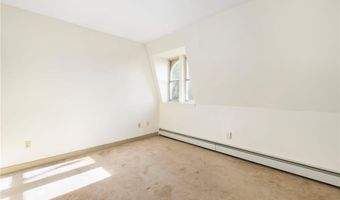 66 Webster St 9, Newport, RI 02840