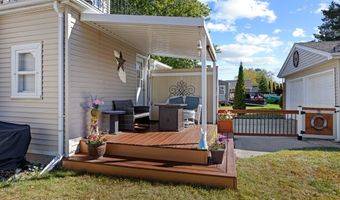 710 Washington St, Algoma, WI 54201