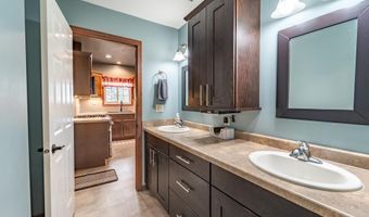 8385 6TH St, Amherst Junction, WI 54407