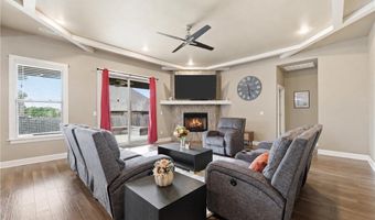 4200 SW Acres Ave, Bentonville, AR 72713