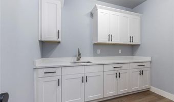 22 Vinita Cir, Monkey Island, OK 74331