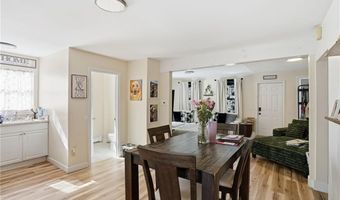 20 Mount Pleasant View Ave, Cumberland, RI 02864
