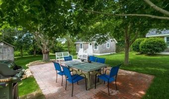 313 Wolcott Ave, Middletown, RI 02842