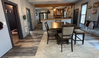 807 6th St, Aurora, NE 68818