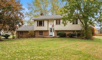 5122 Elizabeth Ln, Almont, MI 48003