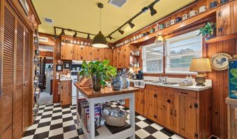 12 Dyal St, Baxley, GA 31513