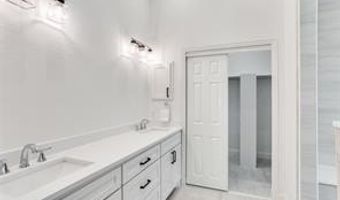 3867 Ridgelake Ct, Addison, TX 75001