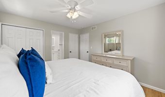 522 Mackey Ave, Belford, NJ 07718