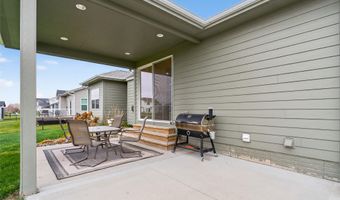 705 35th St SW, Altoona, IA 50009