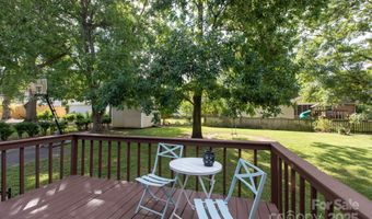 6917 Lancer Dr, Charlotte, NC 28226