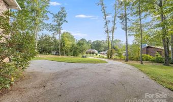 1 Glen Cove Rd, Arden, NC 28704