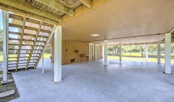 39 Harrison Rd, Bay St. Louis, MS 39520
