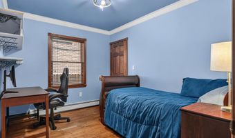 82 W 34TH St, Bayonne, NJ 07002
