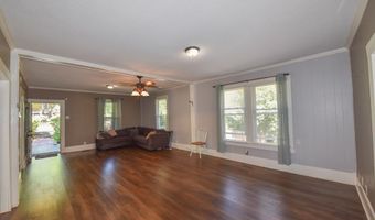 1009 Main St N, Abbeville, SC 29620