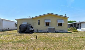 449 Egret Cir, Barefoot Bay, FL 32976