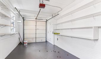 5813 MIDHILL St, Bethesda, MD 20817