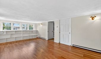 10 Meadowbrook Rd, Auburn, MA 01501