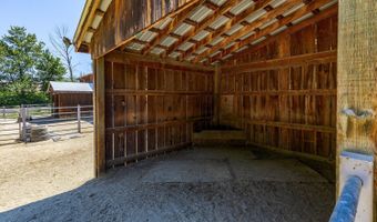 550 Crowson Rd, Ashland, OR 97520