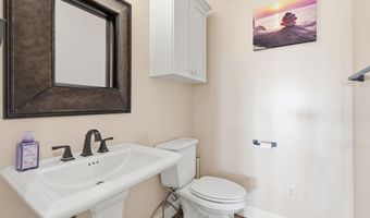 1200 N Hickory Ln, Angola, IN 46703