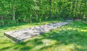 1060 Joslin Rd, Burrillville, RI 02830
