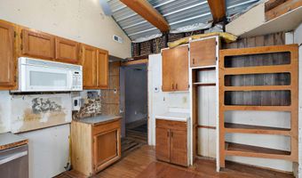 427 Morgan Ave, Aurora, MO 65605
