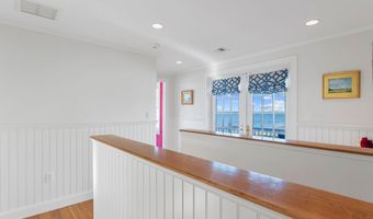 71 Sunset Ln, Barnstable, MA 02630