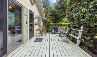108 Steamboat St, Jamestown, RI 02835