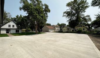 1007 W 1st St, Ankeny, IA 50023